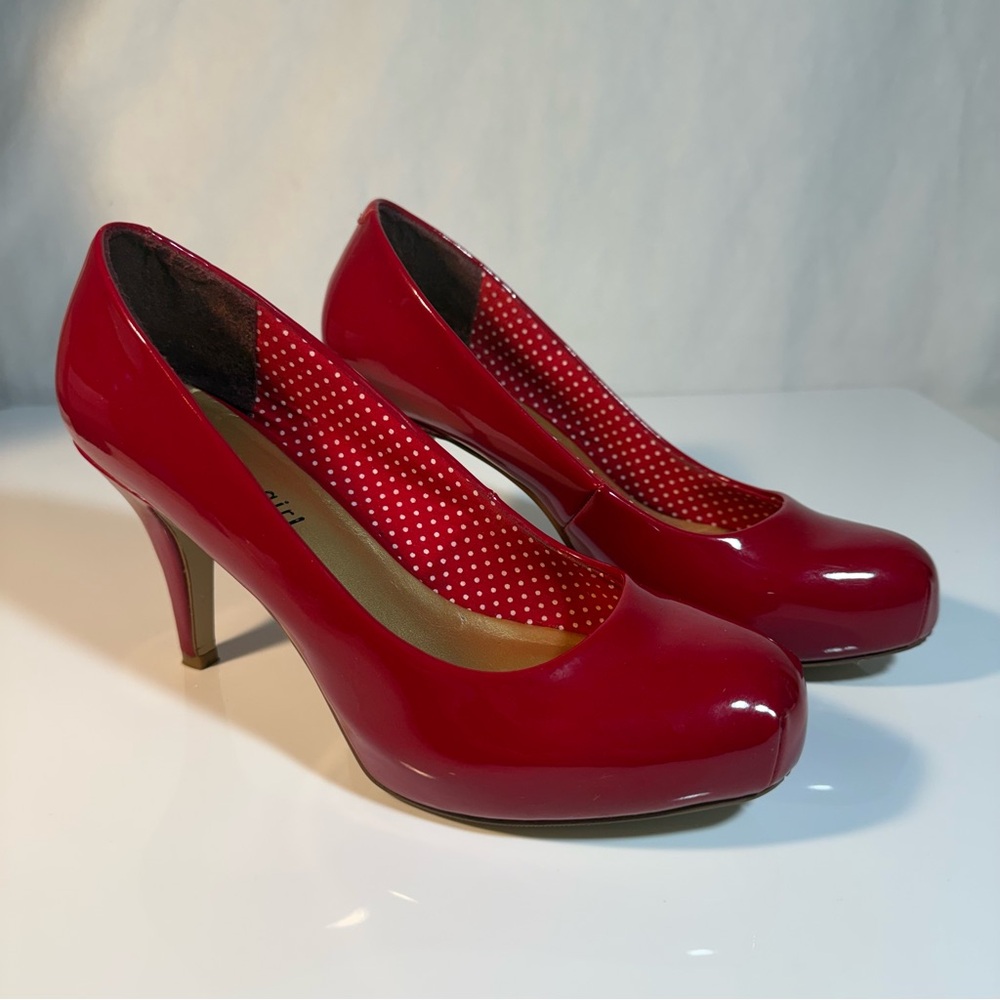 Madden Girl Red Patent Heels Size 8